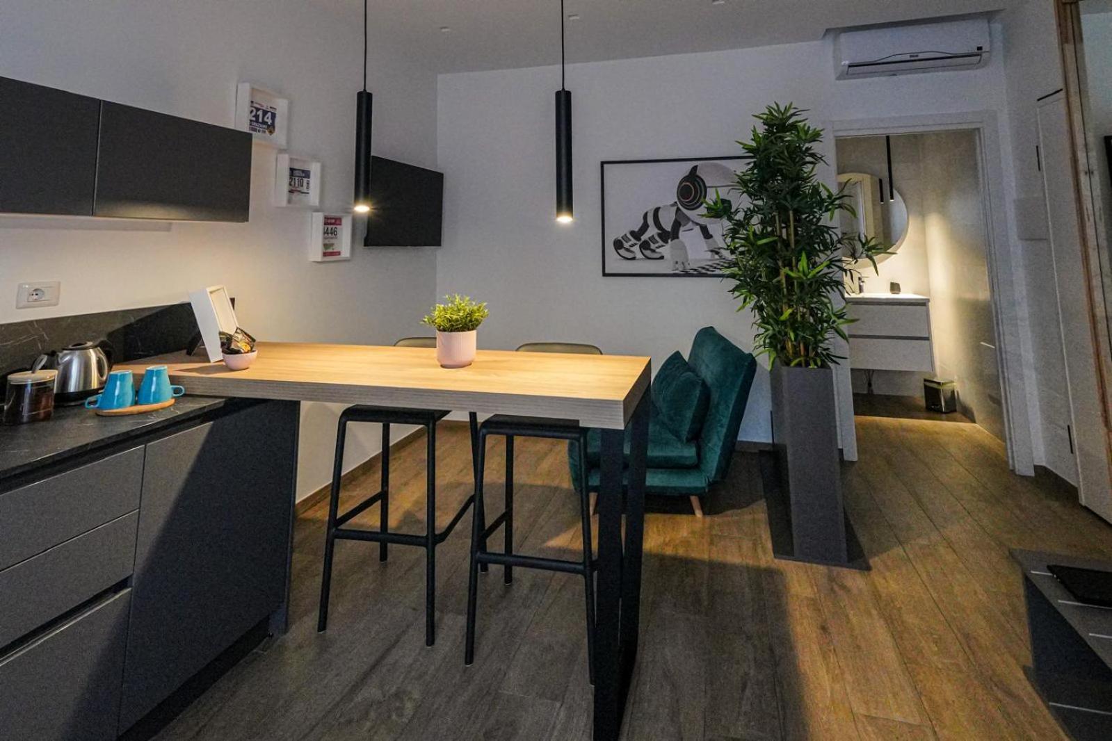Run House 07 Rooms & Apartments 카사노 델레 무르제 외부 사진